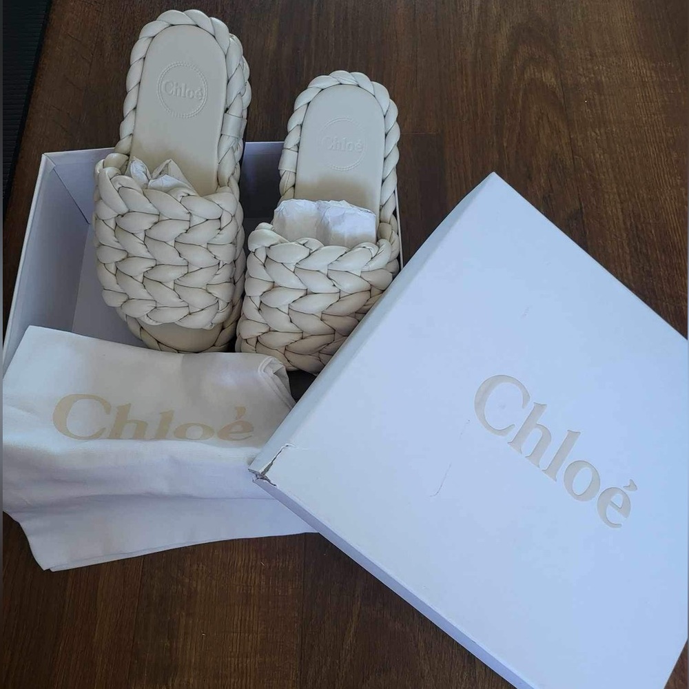 Chloe Puffy Platforms